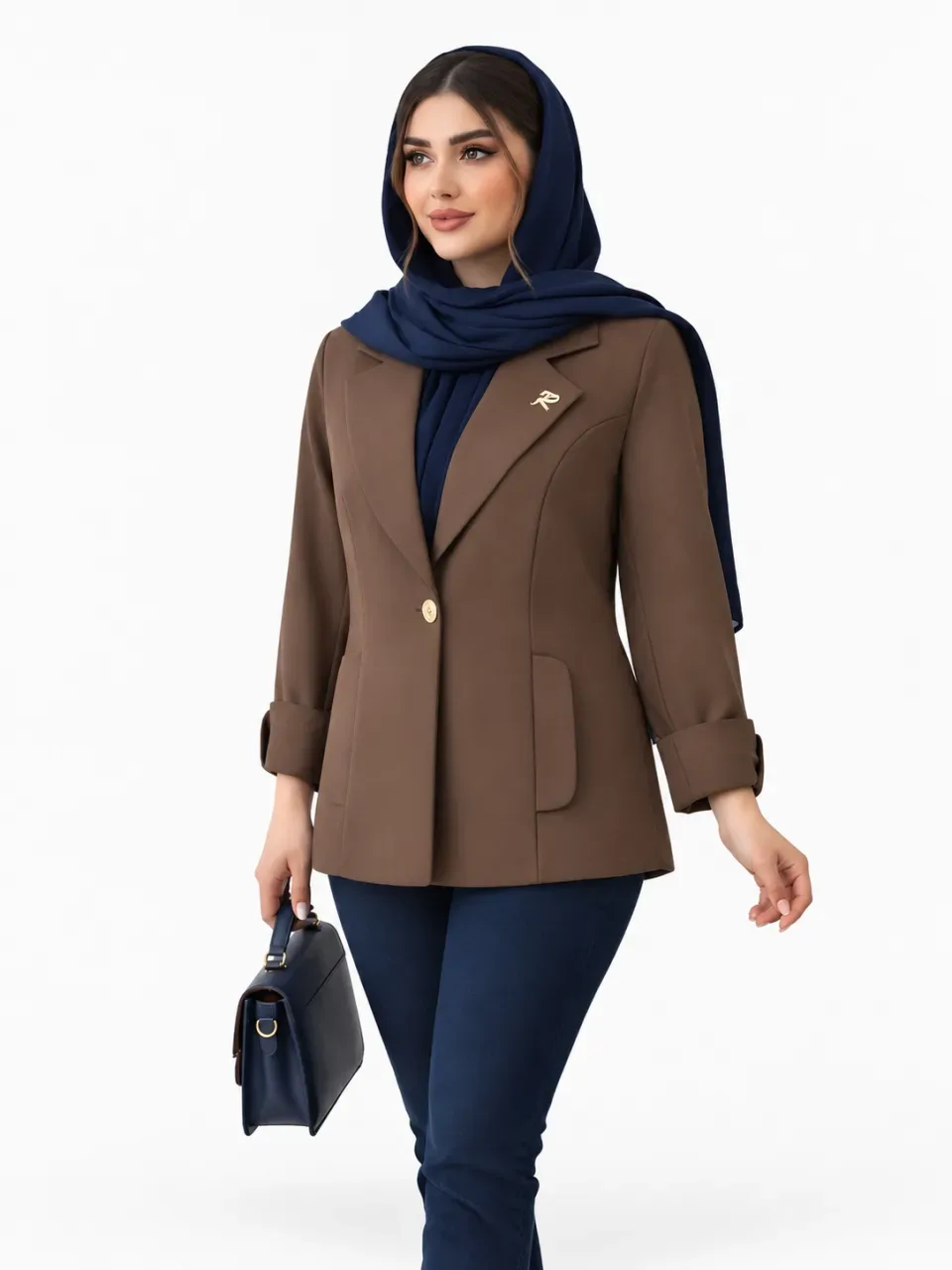 کت بزیاق قهوه‌ای تک‌دکمه روی مدل